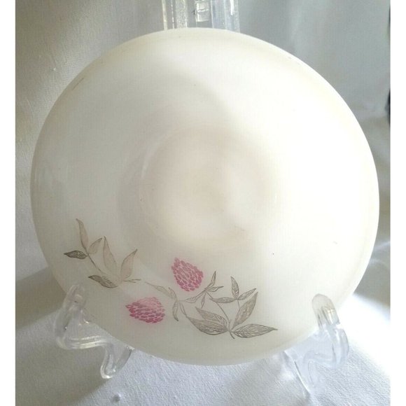 Vintage Federal Milk Glass set of 3 Bowls Clover Blossoms Gold details. - Picture 5 of 6